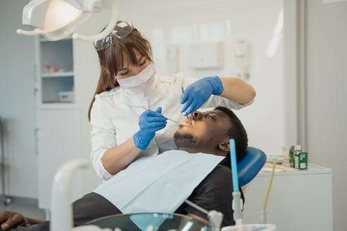 What Procedures Fall Under the Umbrella of Cosmetic Dentistry?
